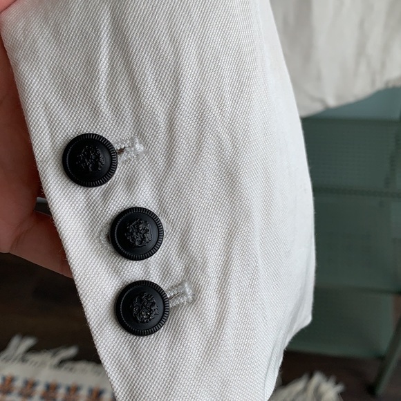 Formal white linen blazer - Picture 5 of 6